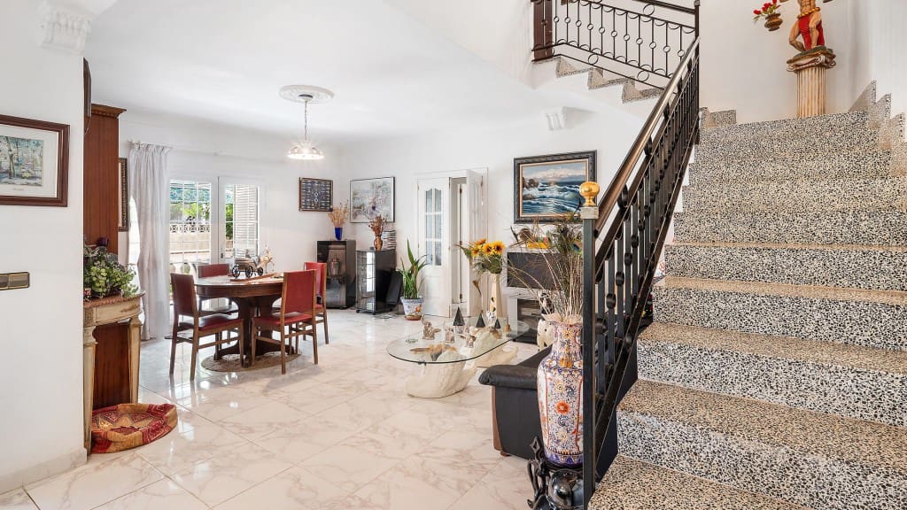 4 soveværelse Villa til salg i Palmanyola - € 710.000 (Ref: 9062187)