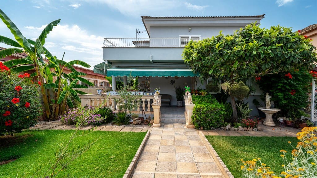 4 soveværelse Villa til salg i Palmanyola - € 710.000 (Ref: 9062187)