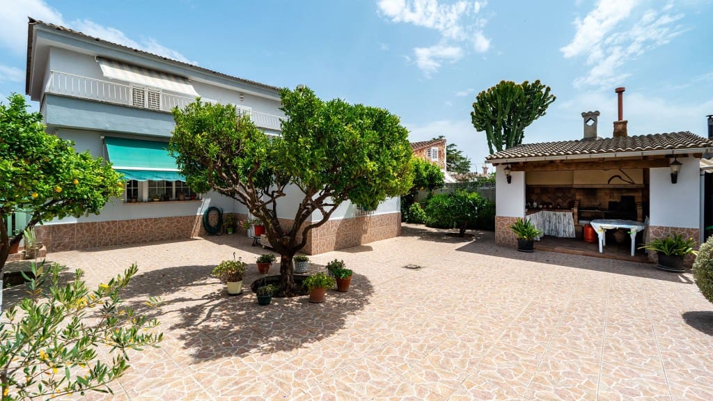 4 soveværelse Villa til salg i Palmanyola - € 710.000 (Ref: 9062187)