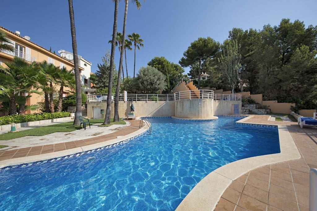 3 bedroom Penthouse for sale in Bendinat with pool - € 1,995,000 (Ref: 9062190)