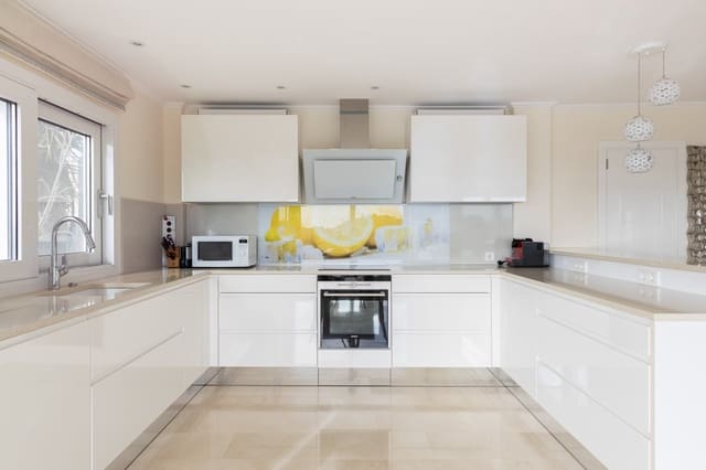 4 soveværelse Villa til salg i Costa de la Calma, Calvià med swimmingpool - € 2.980.000 (Ref: 9074922)