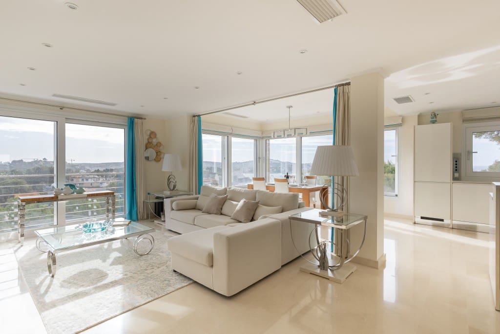 4 soveværelse Villa til salg i Costa de la Calma med swimmingpool - € 2.980.000 (Ref: 9074922)