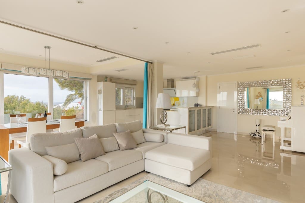 4 soveværelse Villa til salg i Costa de la Calma med swimmingpool - € 2.980.000 (Ref: 9074922)