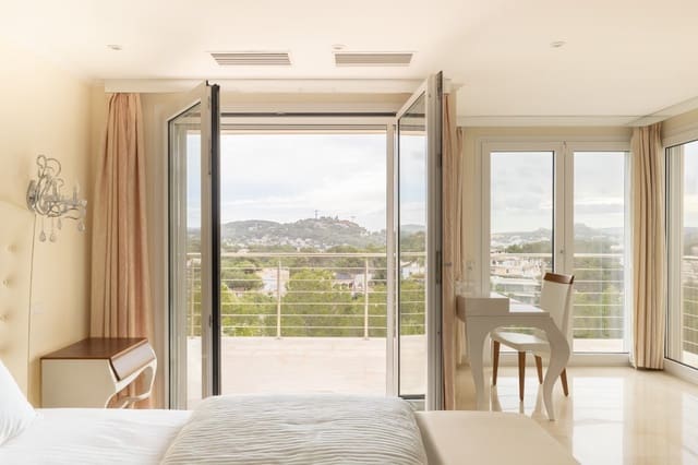 4 soveværelse Villa til salg i Costa de la Calma, Calvià med swimmingpool - € 2.980.000 (Ref: 9074922)