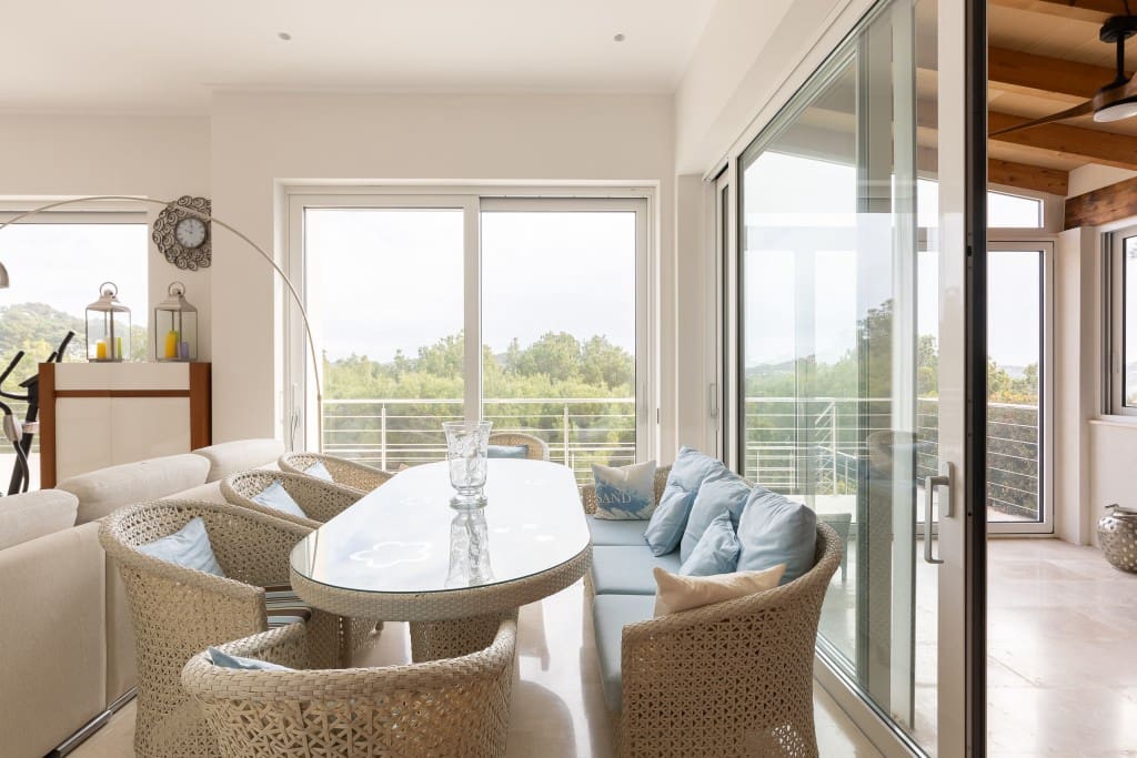 4 soveværelse Villa til salg i Costa de la Calma med swimmingpool - € 2.980.000 (Ref: 9074922)