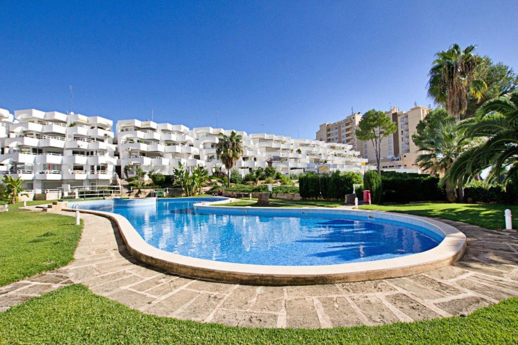 1 slaapkamer Appartement te huur in Cala Vinyes / Cala Vinyas / Cala Vinas met zwembad - € 1.400 (Ref: 9077821)