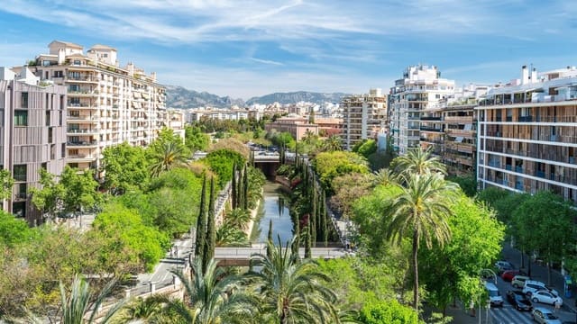 4 slaapkamer Appartement te huur in Palma de Mallorca - € 3.000 (Ref: 9100574)