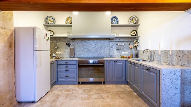 8 slaapkamer Finca/Landhuis te koop in Muro - € 7.500.000 (Ref: 9100576)