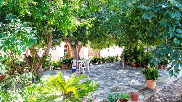 8 slaapkamer Finca/Landhuis te koop in Muro - € 7.500.000 (Ref: 9100576)