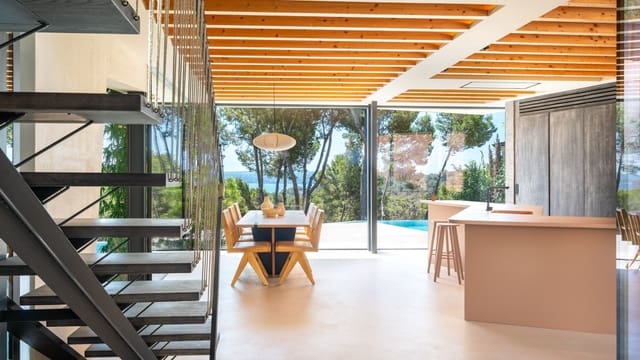 4 soveværelse Villa til salg i Peguera / Paguera, Calvià med swimmingpool - € 4.400.000 (Ref: 9102771)