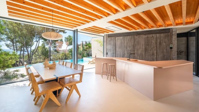 4 soveværelse Villa til salg i Peguera / Paguera, Calvià med swimmingpool - € 4.400.000 (Ref: 9102771)