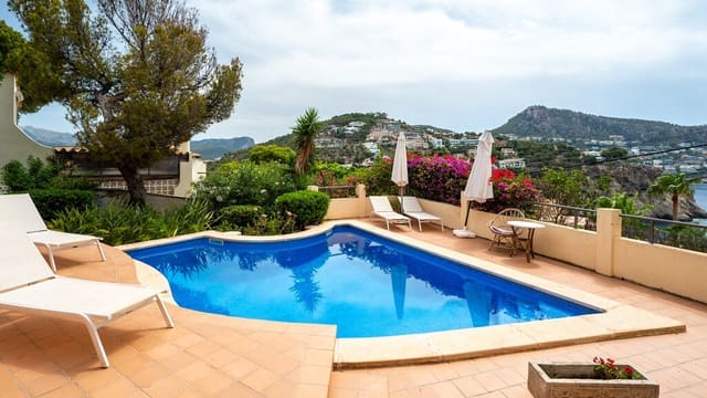3 soverom Villa til salgs i Puerto de Andratx, Andratx med svømmebasseng garasje - € 3 700 000 (Ref: 9128043)
