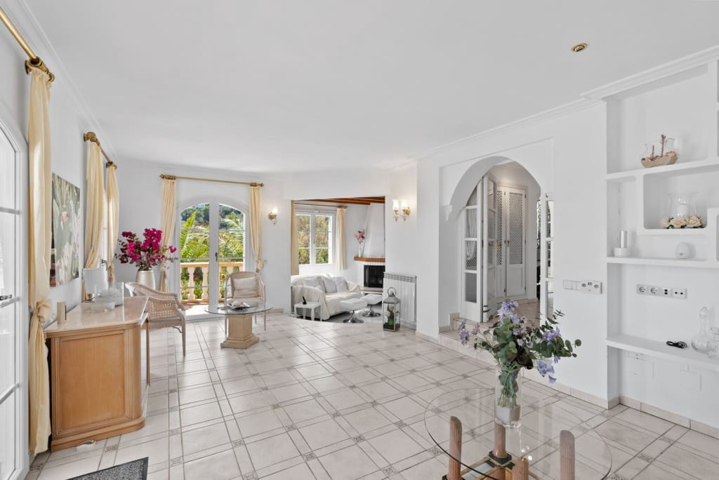 4 slaapkamer Villa te koop in Puerto de Andratx met zwembad - € 3.900.000 (Ref: 9176317)