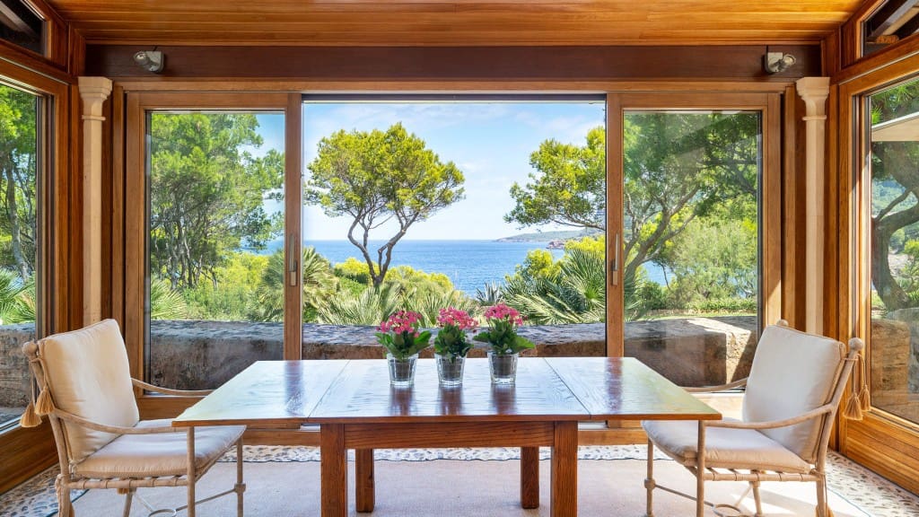 2 bedroom Villa for sale in Mal Pas-Bon Aire with pool - € 7,500,000 (Ref: 9254818)