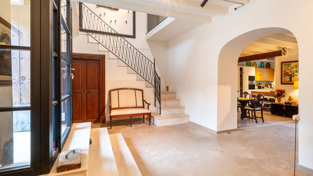 4 soverom Hus til salgs i Consell med svømmebasseng - € 1 650 000 (Ref: 9303221)