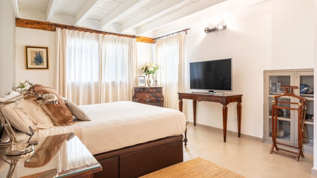 4 soverom Hus til salgs i Consell med svømmebasseng - € 1 650 000 (Ref: 9303221)