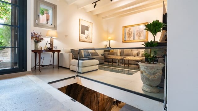 4 soveværelse Byhus til salg i Consell med swimmingpool - € 1.650.000 (Ref: 9303221)