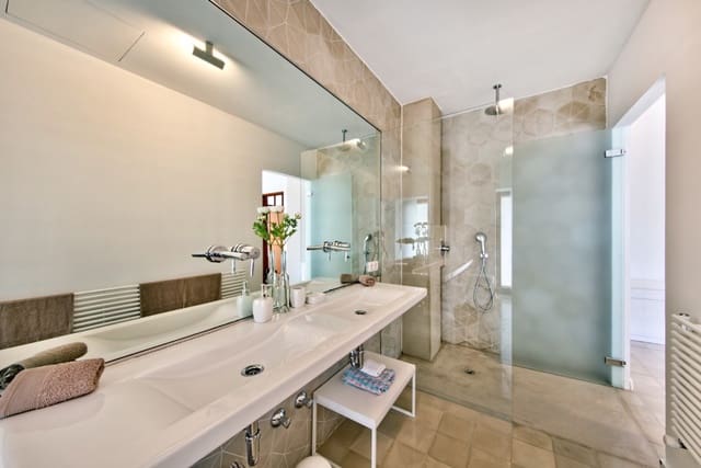 2 bedroom Apartment for rent in Santa Catalina, Palma de Mallorca - € 3,400 (Ref: 9317540)