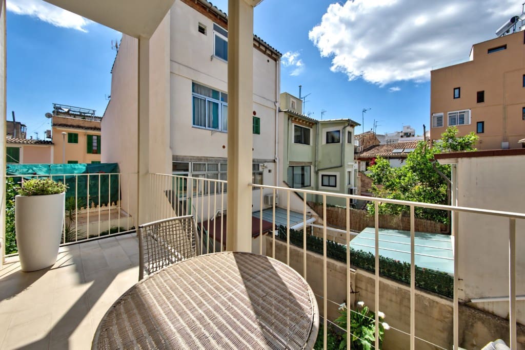 2 bedroom Apartment for rent in Palma de Mallorca - € 3,400 (Ref: 9317540)