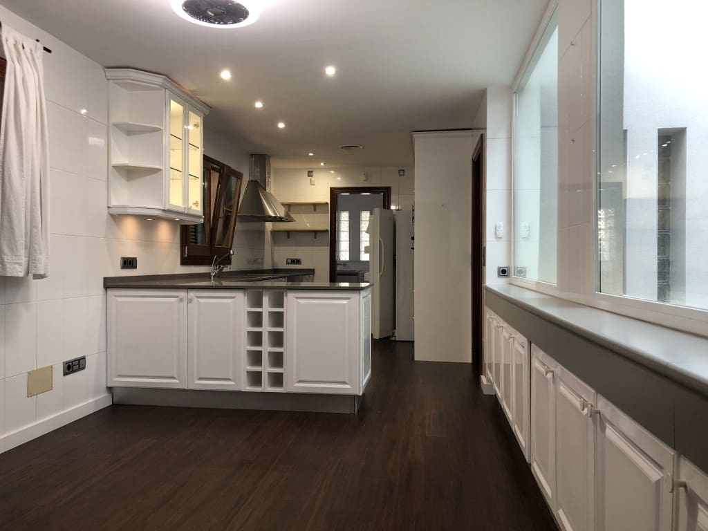 4 bedroom Villa for rent in Palma de Mallorca with pool - € 5,500 (Ref: 9326108)