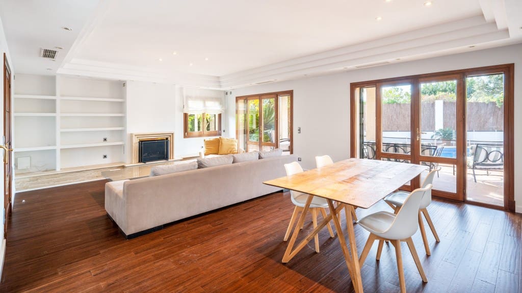 4 bedroom Villa for rent in Palma de Mallorca with pool - € 5,500 (Ref: 9326108)