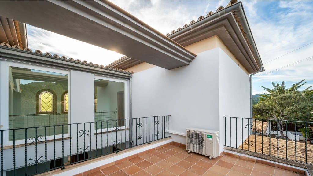 4 bedroom Villa for rent in Palma de Mallorca with pool - € 5,500 (Ref: 9326108)