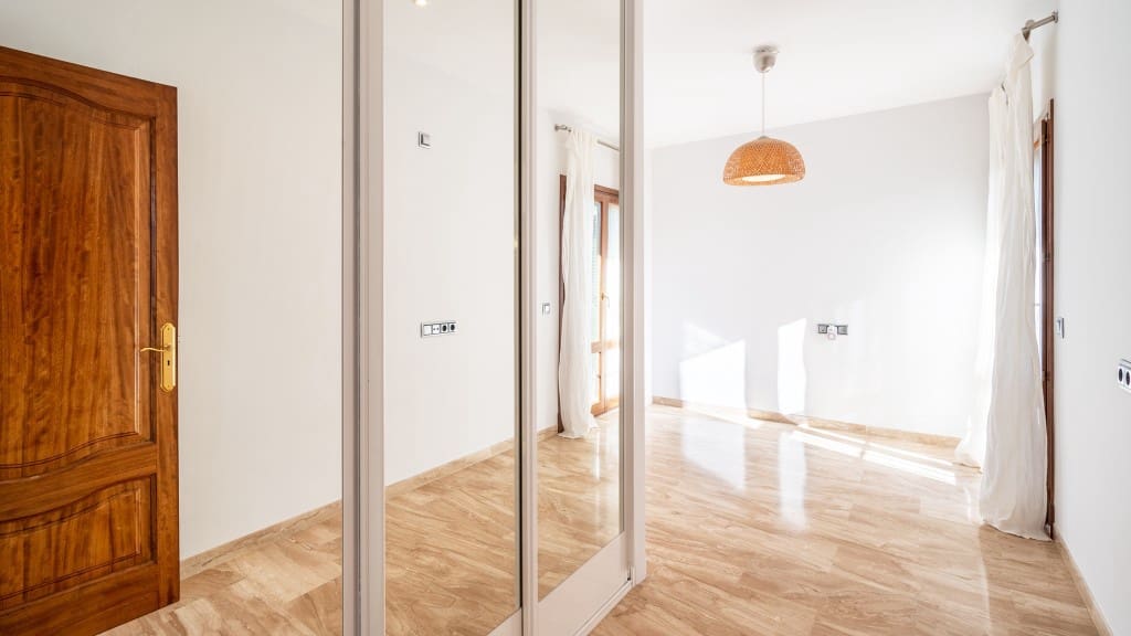 4 bedroom Villa for rent in Palma de Mallorca with pool - € 5,500 (Ref: 9326108)