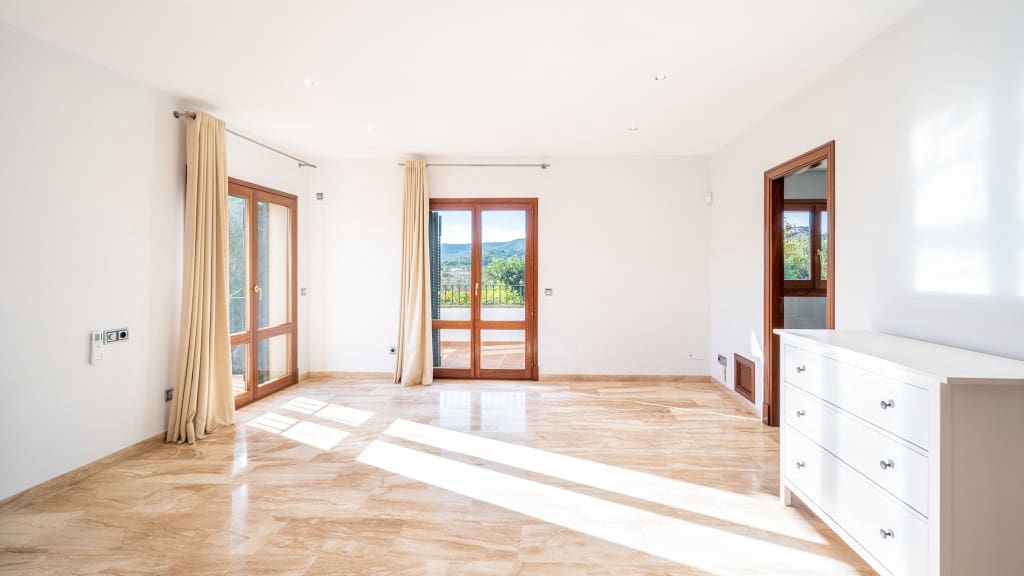 4 bedroom Villa for rent in Palma de Mallorca with pool - € 5,500 (Ref: 9326108)