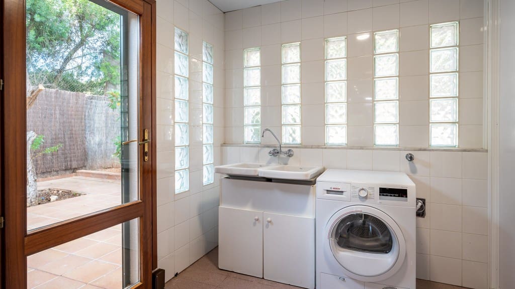 4 bedroom Villa for rent in Palma de Mallorca with pool - € 5,500 (Ref: 9326108)