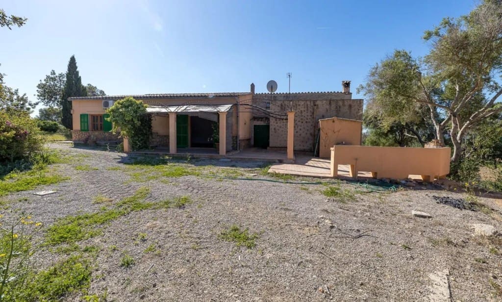 3 bedroom Finca/Country House for sale in Alaro - € 1,950,000 (Ref: 9330264)