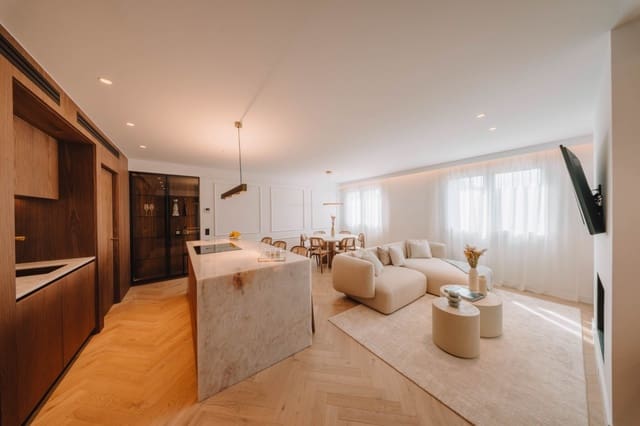 3 bedroom Apartment for sale in Palma de Mallorca - € 1,360,000 (Ref: 9334527)