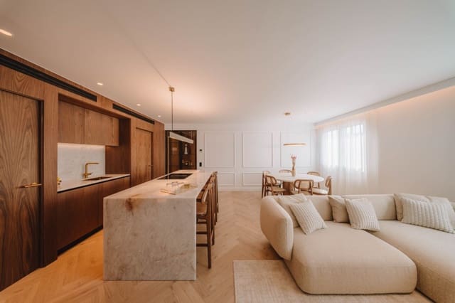 3 bedroom Apartment for sale in Palma de Mallorca - € 1,360,000 (Ref: 9334527)