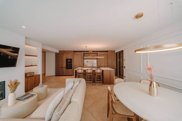 3 bedroom Apartment for sale in Palma de Mallorca - € 1,360,000 (Ref: 9334527)