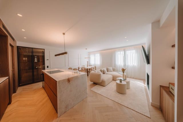 3 bedroom Apartment for sale in Palma de Mallorca - € 1,360,000 (Ref: 9334527)