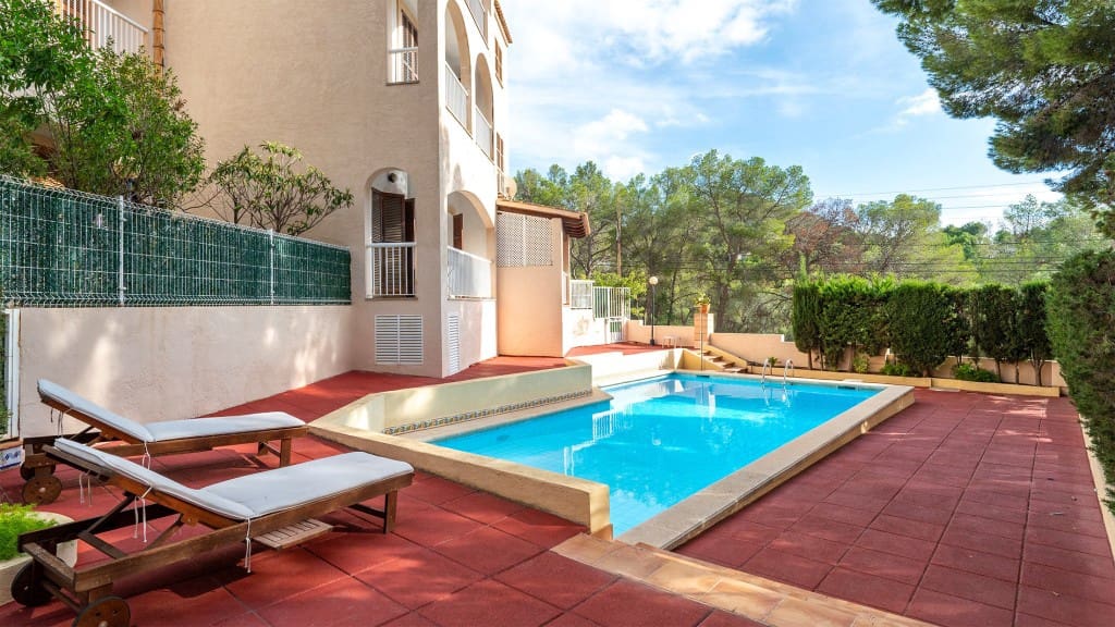 2 slaapkamer Appartement te koop in Santa Ponsa met zwembad - € 975.000 (Ref: 9344354)