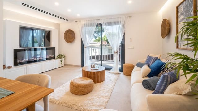 2 slaapkamer Appartement te koop in Santa Ponsa, Calvià met zwembad - € 975.000 (Ref: 9344354)