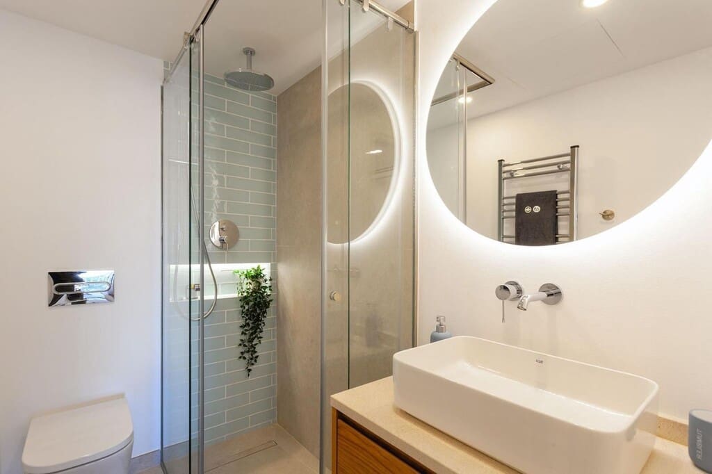 2 bedroom Apartment for sale in Santa Ponsa with pool - € 925,000 (Ref: 9344354)
