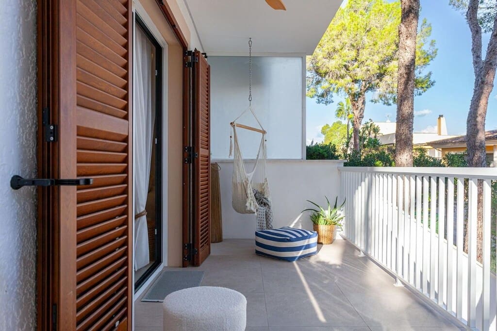 2 bedroom Apartment for sale in Santa Ponsa with pool - € 925,000 (Ref: 9344354)