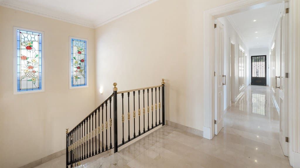 5 bedroom Villa for rent in Bendinat with pool garage - € 8,500 (Ref: 9353169)