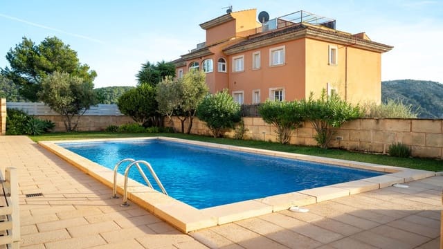 2 sovrum Lägenhet att hyra i Es Camp De Mar / El Camp De Mar, Andratx med pool - 1 900 € (Ref: 9358865)