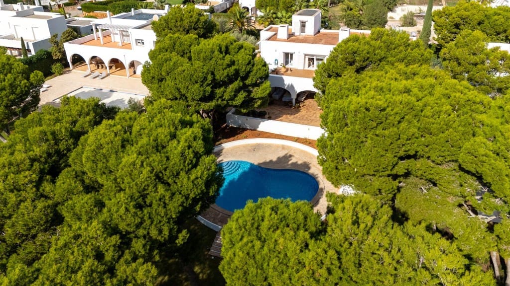 8 slaapkamer Villa te koop in Porto Petro met zwembad - € 7.500.000 (Ref: 9374966)