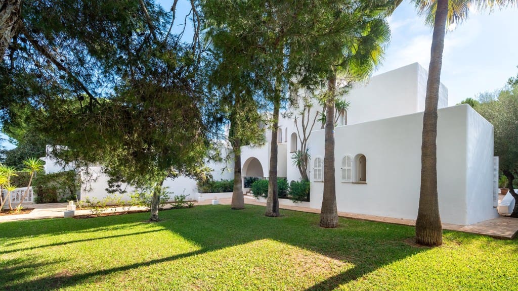 8 slaapkamer Villa te koop in Porto Petro met zwembad - € 7.500.000 (Ref: 9374966)