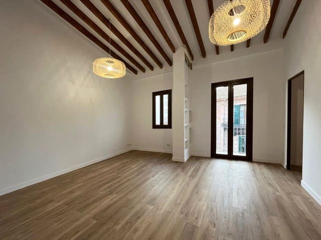 2 sovrum Lägenhet att hyra i El Terreno, Palma de Mallorca - 2 000 € (Ref: 9387397)