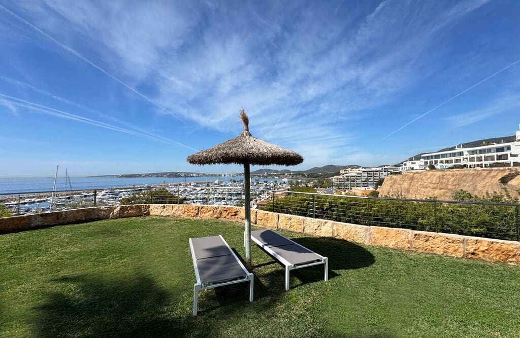 2 soveværelse Lejlighed til leje i Puerto Portals med swimmingpool garage - € 3.700 (Ref: 9395726)