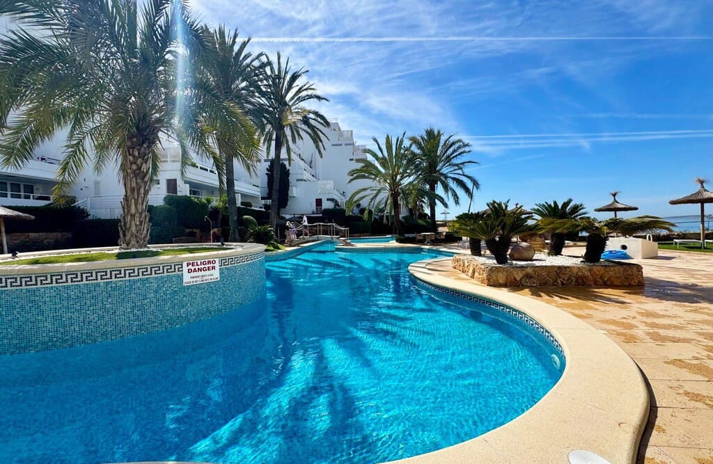 2 soveværelse Lejlighed til leje i Puerto Portals med swimmingpool garage - € 3.700 (Ref: 9395726)