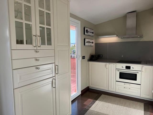 1 sovrum Takvåning att hyra i Son Armadans, Palma de Mallorca - 2 250 € (Ref: 9402897)