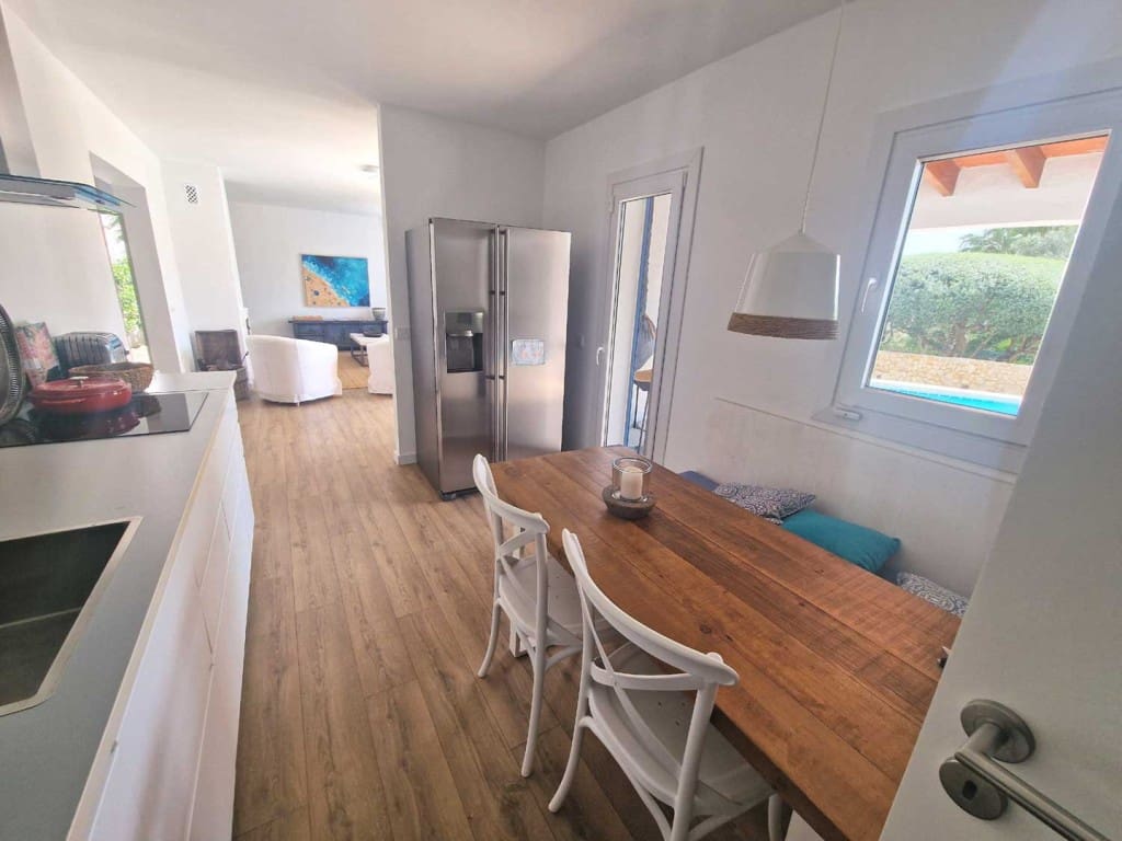 Chalet de 4 habitaciones en Cala Pi en venta con piscina - 1.350.000 € (Ref: 9468128)