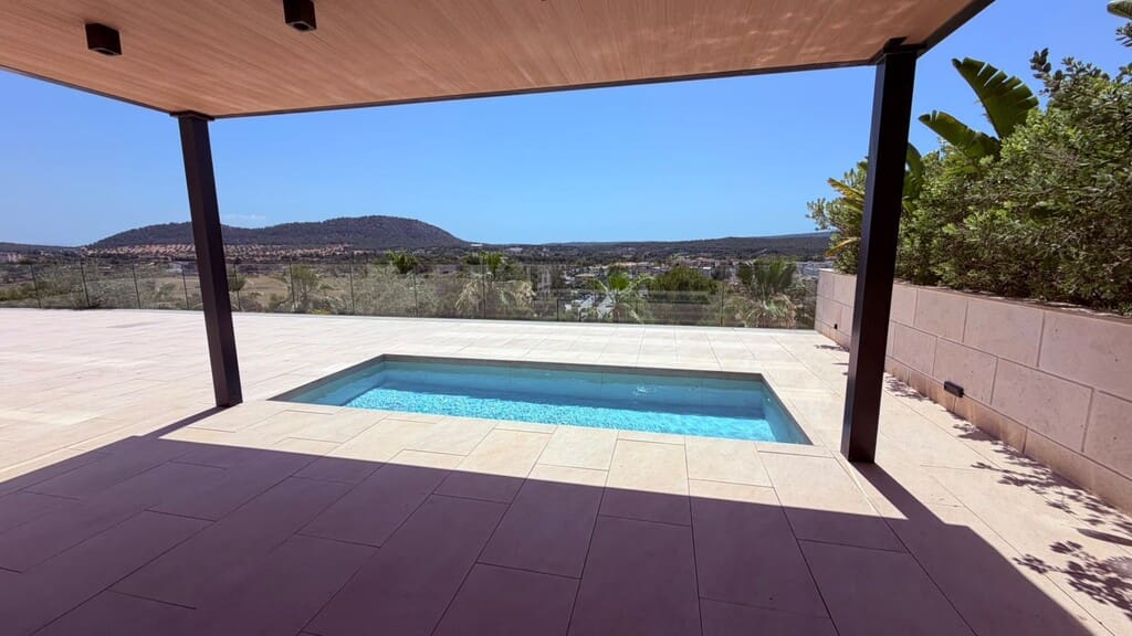 4 soveværelse Lejlighed til leje i Santa Ponsa med swimmingpool garage - € 8.000 (Ref: 9472230)