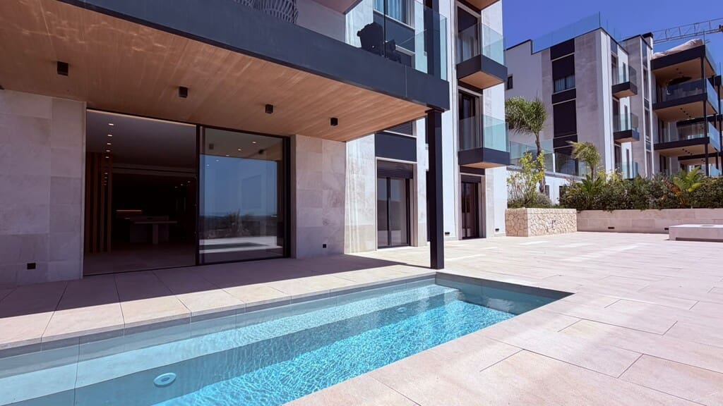 4 soveværelse Lejlighed til leje i Santa Ponsa med swimmingpool garage - € 8.000 (Ref: 9472230)