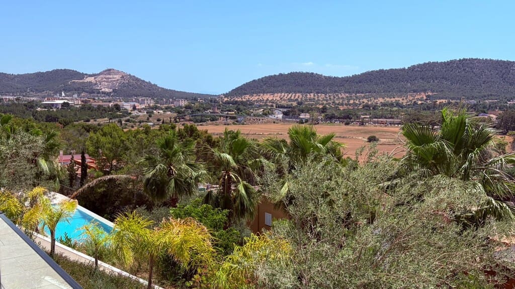 4 soveværelse Lejlighed til leje i Santa Ponsa med swimmingpool garage - € 8.000 (Ref: 9472230)